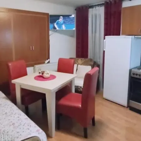 Lili U Parku דירה