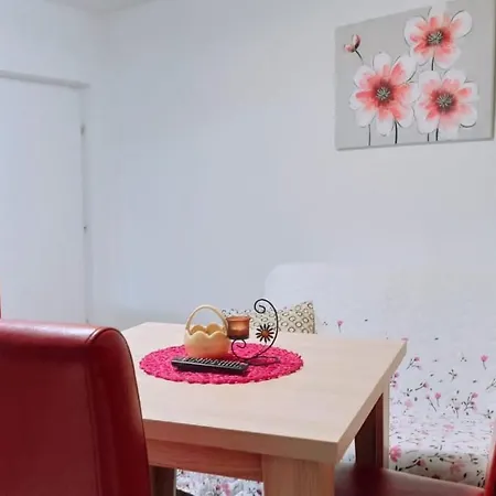 Lili U Parku דירה *