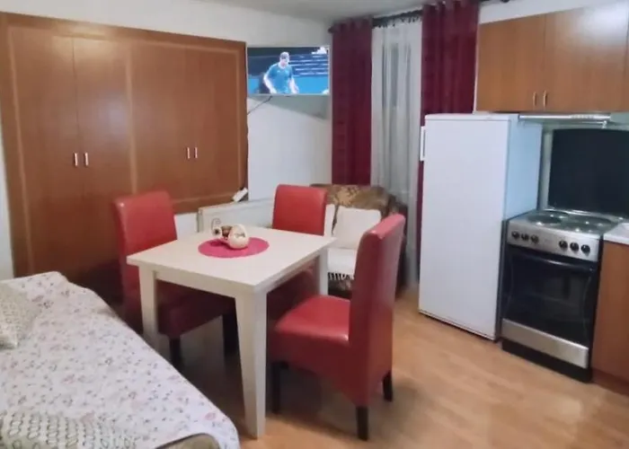 Lili U Parku Апартаменты